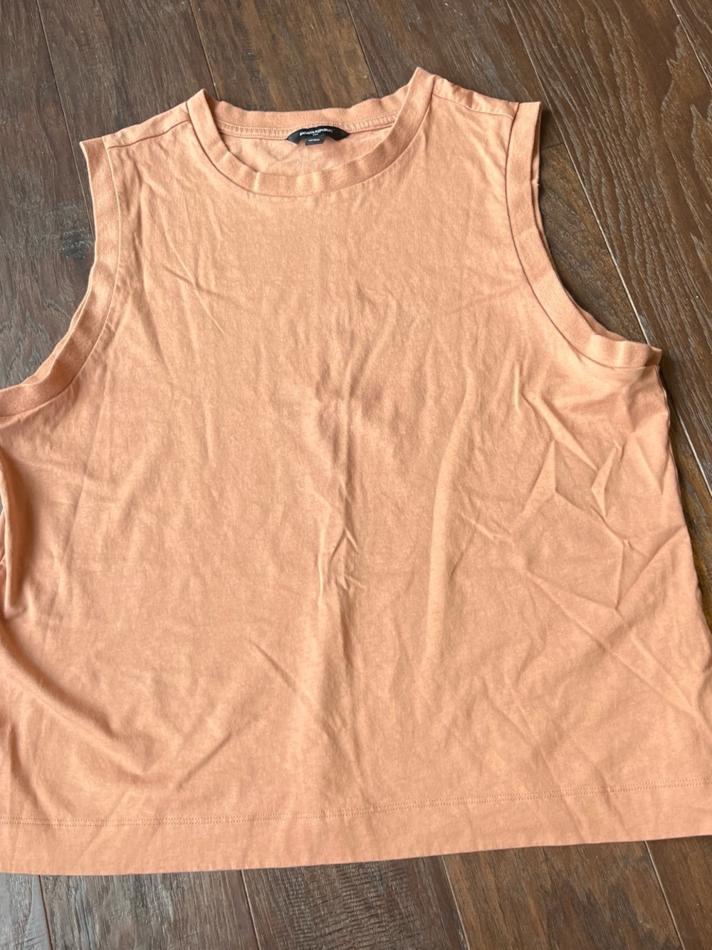 Banana Republic Coral-Orange Sleeveless Crewneck Tank
